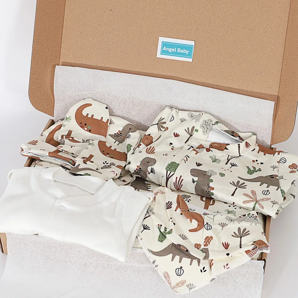 Set Corredino per Neonato - Inverno... Set Corredino per Neonato - Inverno...